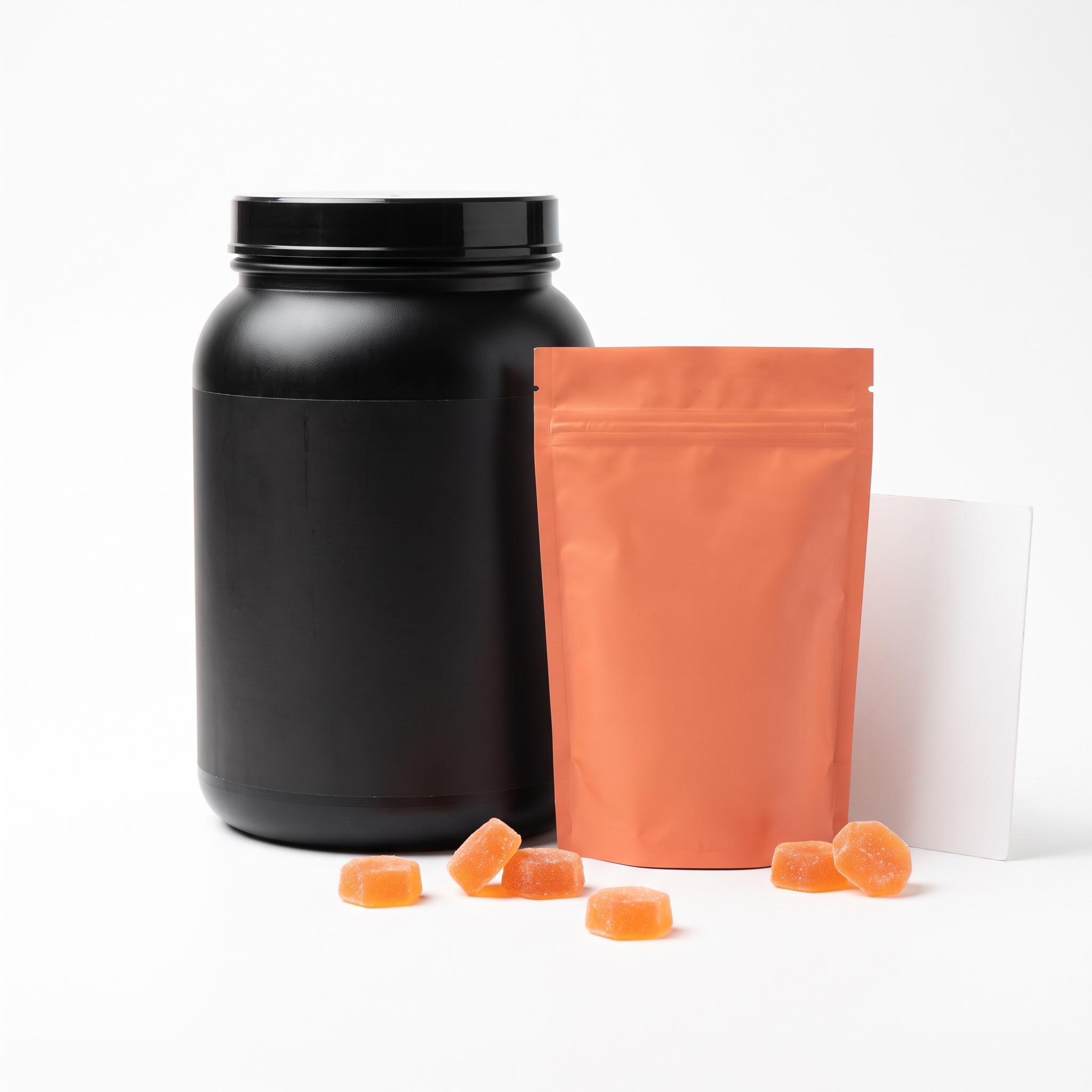 Creatine gummies and gym tubs